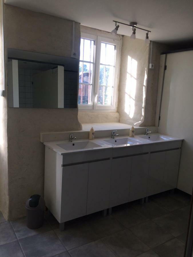 Hotel Les Roulottes De L'Airou Beauchamps  Exterior foto